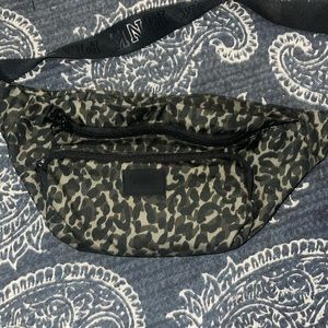 Victoria Secret Pink belt bag.